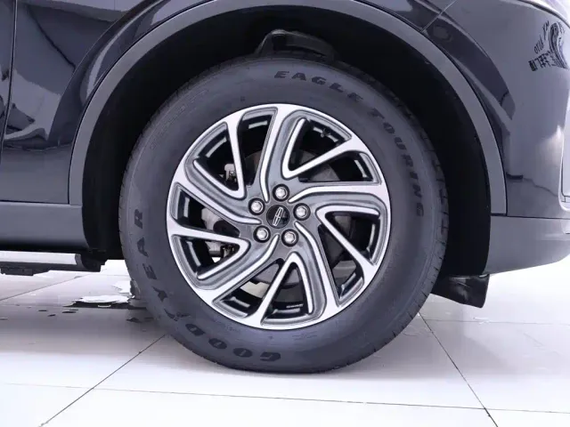 Lincoln Aviator — Фото автомобиля 6