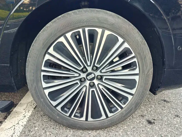 Geely Galaxy M9 — Фото автомобиля 16