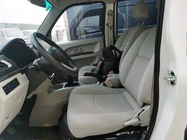 Jinbei New Hiace X30L — Фото автомобиля 14