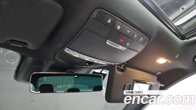 Mercedes-Benz E-Class — Фото автомобиля 17