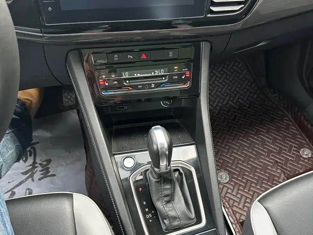 Jetta VS7 — Фото автомобиля 15