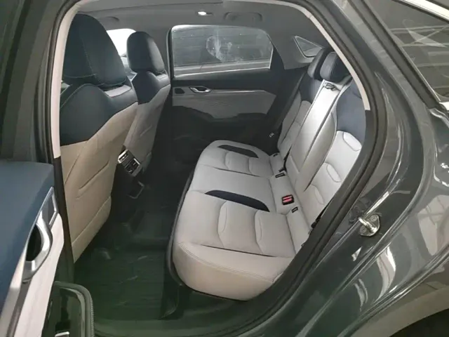 Geely Xingrui — Фото автомобиля 16