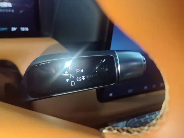 Xpeng G9 — Фото автомобиля 13