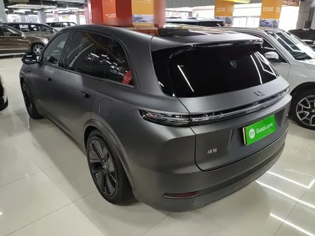 Li Auto L7 — Фото автомобиля 4