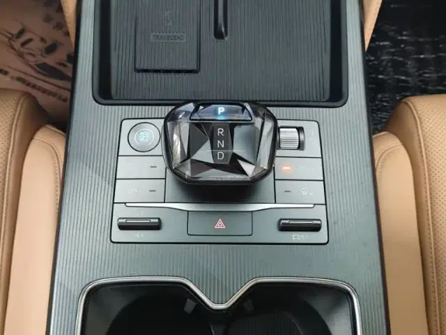 BYD Song L DM-i — Фото автомобиля 8