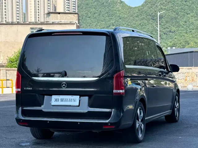 Mercedes-Benz V-Class — Фото автомобиля 19