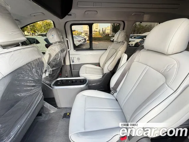 Hyundai Staria — Фото автомобиля 10