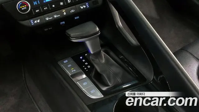 Hyundai AVANTE — Фото автомобиля 9