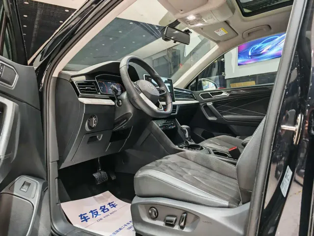 Volkswagen Tiguan L — Фото автомобиля 4