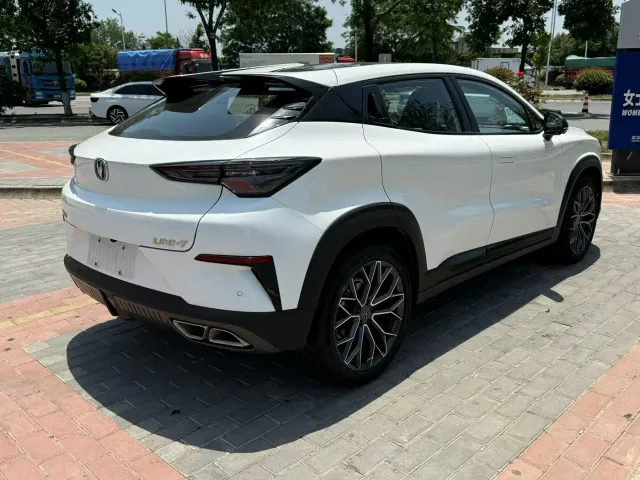 Changan UNI-T — Фото автомобиля 6