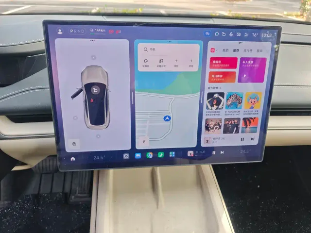 Xiaomi SU7 — Фото автомобиля 24
