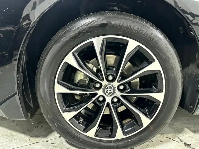 Toyota Avalon — Фото автомобиля 16