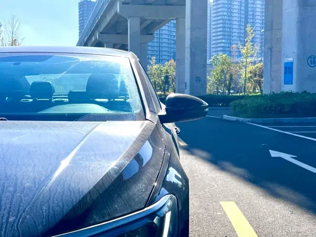 Volkswagen Passat — Фото автомобиля 4