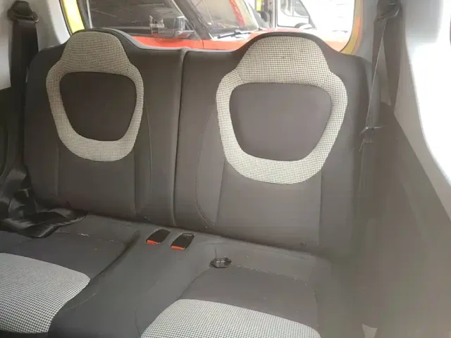 Wuling Hongguang Mini EV — Фото автомобиля 16