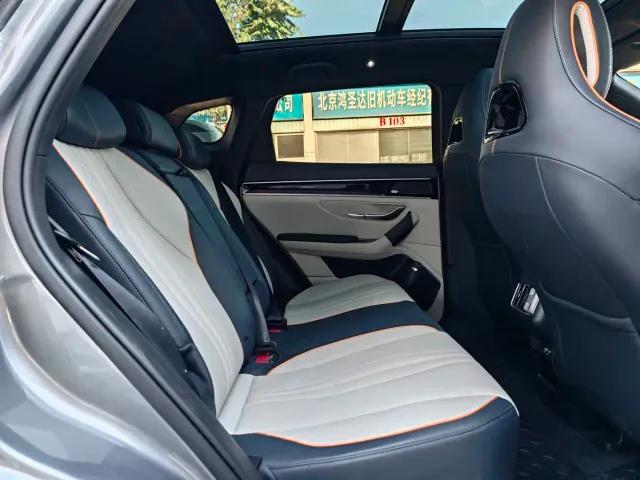 BYD Song PLUS — Фото автомобиля 13