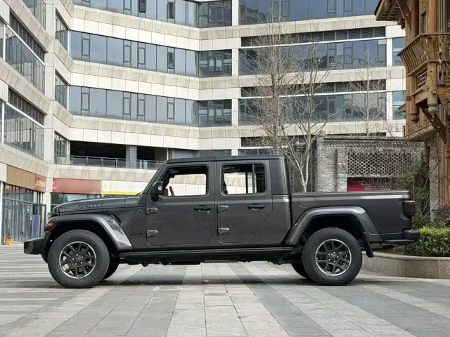 Jeep Gladiator — Фото автомобиля 20