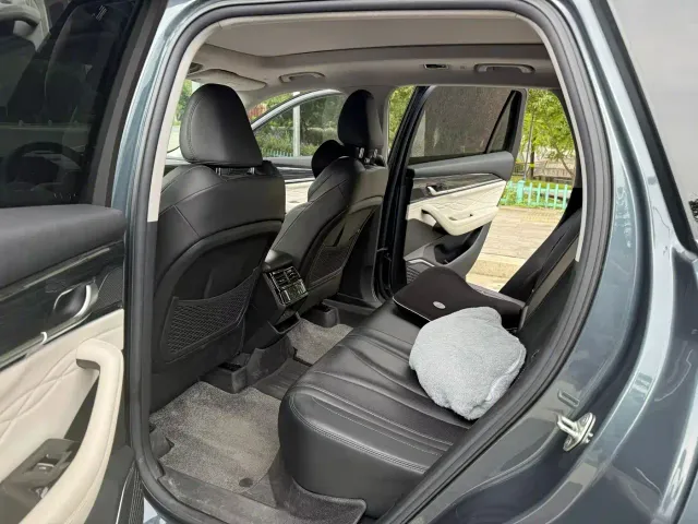Geely Xingyue L — Фото автомобиля 6