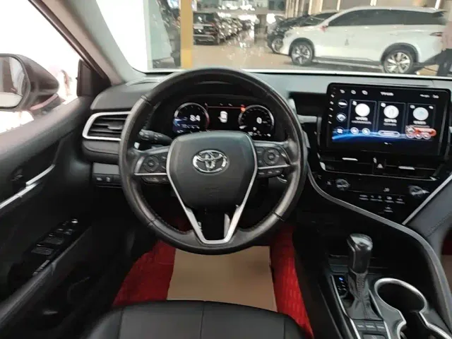 Toyota Camry — Фото автомобиля 10