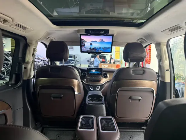 Mercedes-Benz V-Class — Фото автомобиля 7