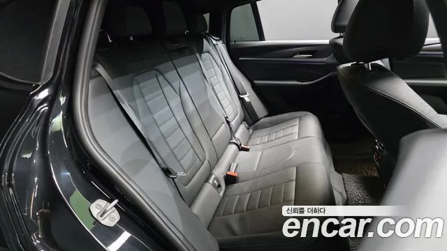BMW X4 xDrive20i M Sport — Фото автомобиля 11