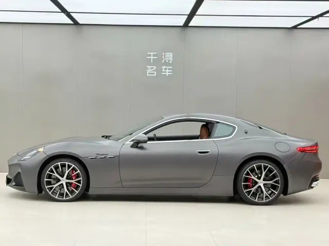 Maserati GranTurismo — Фото автомобиля 3