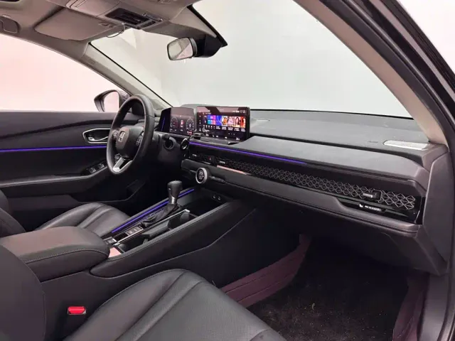 Honda Accord — Фото автомобиля 11