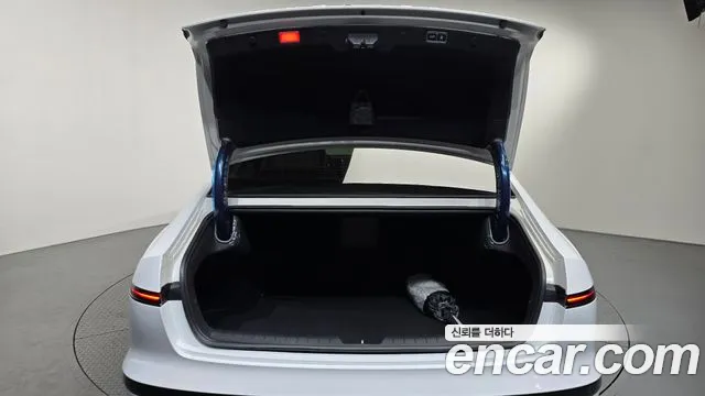 Hyundai Grandeur — Фото автомобиля 4