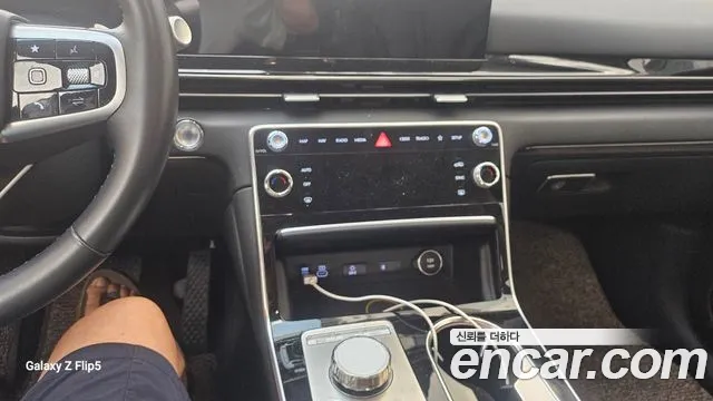 Genesis GV80 — Фото автомобиля 17