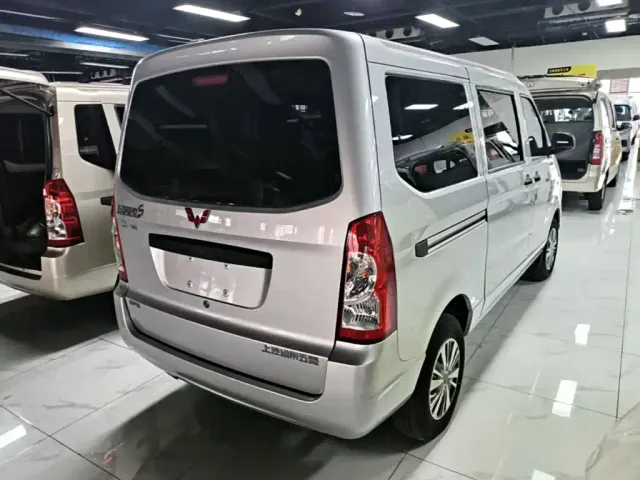 Wuling Rongguang S — Фото автомобиля 6