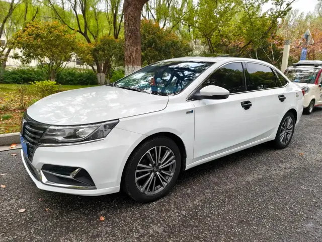 Фотография автомобиля — Roewe i6