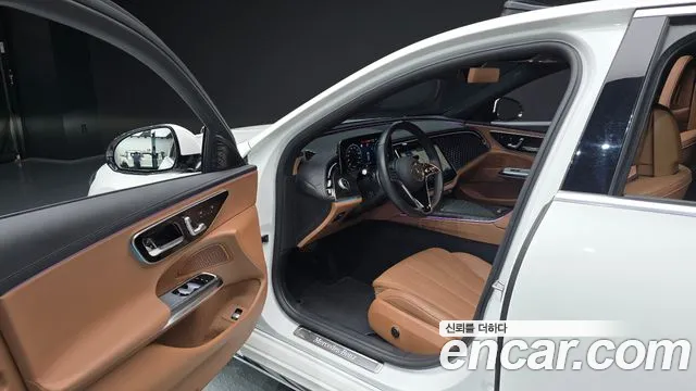 Mercedes-Benz E-Class W214 — Фото автомобиля 15