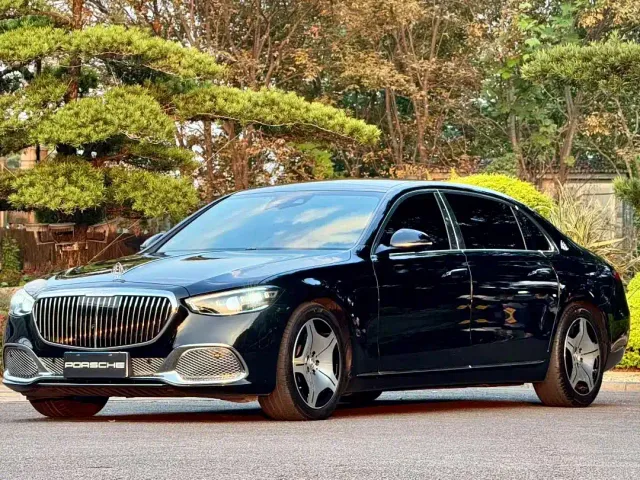 Фотография автомобиля — Mercedes-Benz Maybach S-Class