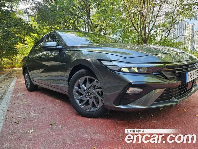Hyundai Avante — Фото автомобиля 3