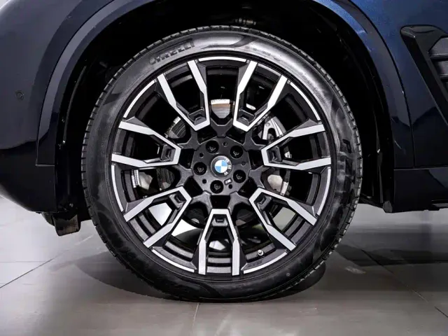 BMW X5 — Фото автомобиля 12
