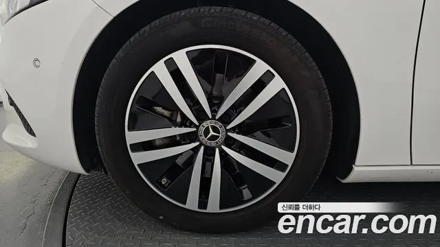 Mercedes-Benz A-Class — Фото автомобиля 5