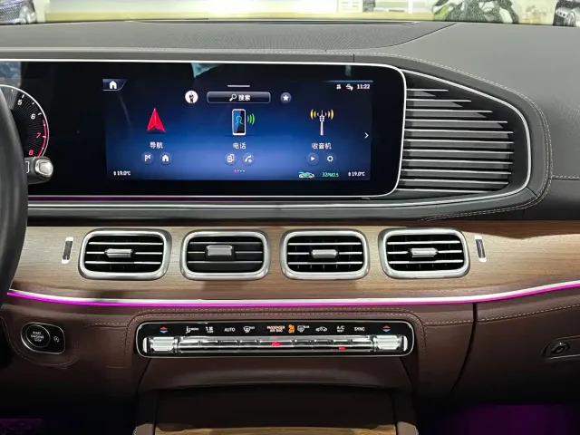 Mercedes-Benz GLE-Class — Фото автомобиля 14
