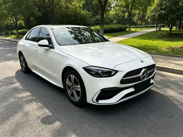 Mercedes-Benz C-Class — Фото автомобиля 3