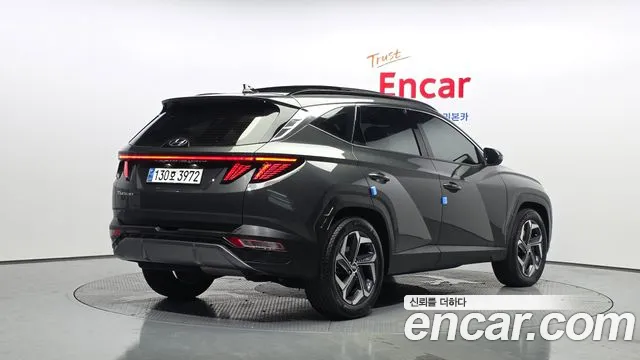 Hyundai Tucson Tucson (NX4) Дизель 2.0 2WD — Фото автомобиля 2
