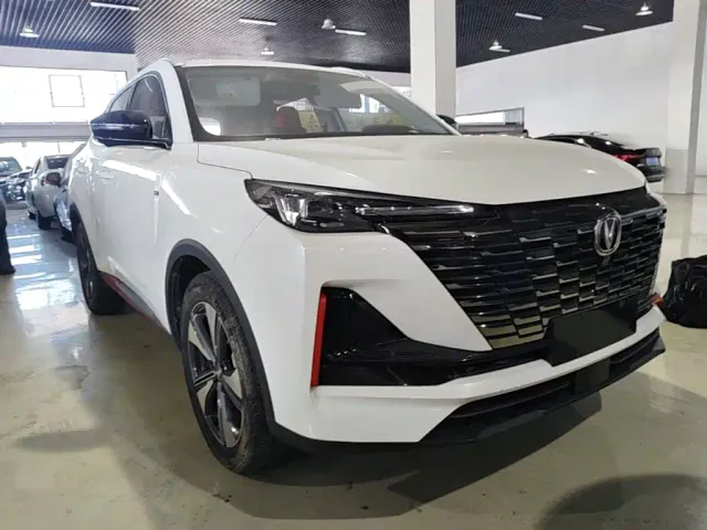 Changan CS55 Plus — Фото автомобиля 3
