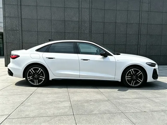 Audi Audi A5L 2026 2.0T Sport Edition — Фото автомобиля 3