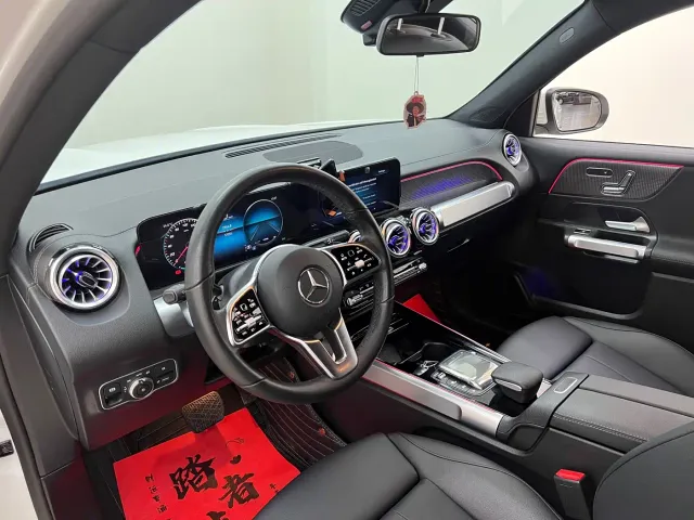 Mercedes-Benz EQB — Фото автомобиля 15