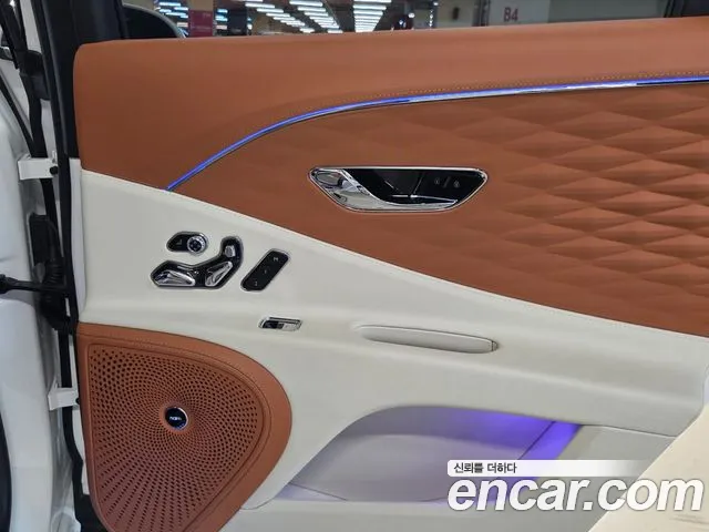 Bentley Flying Spur — Фото автомобиля 16