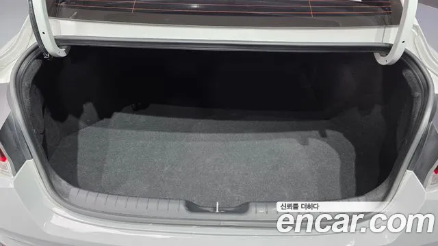 Hyundai Avante CN7 — Фото автомобиля 21