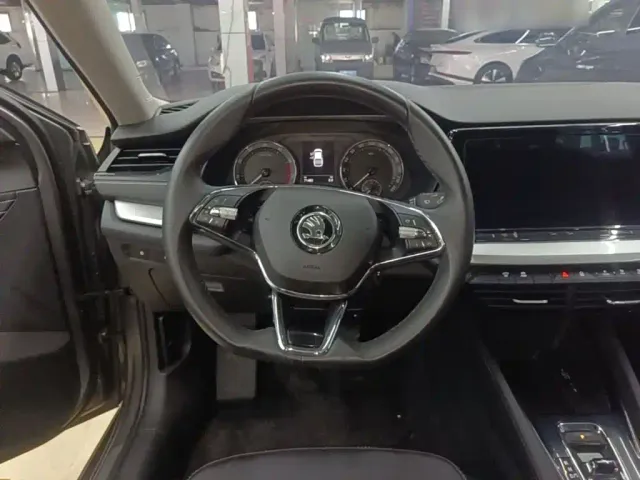 Skoda Octavia — Фото автомобиля 10