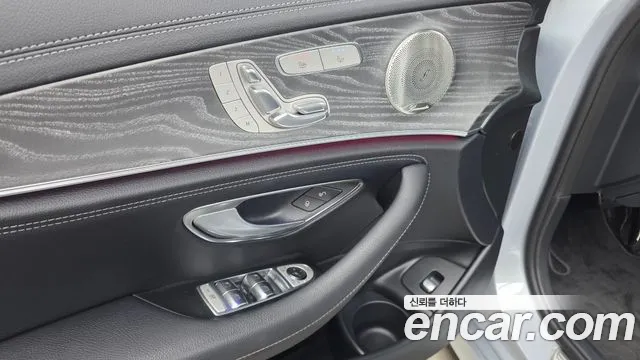 Mercedes-Benz E-Class W213 — Фото автомобиля 25