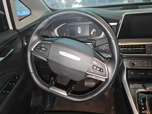 Maxus G50 — Фото автомобиля 15