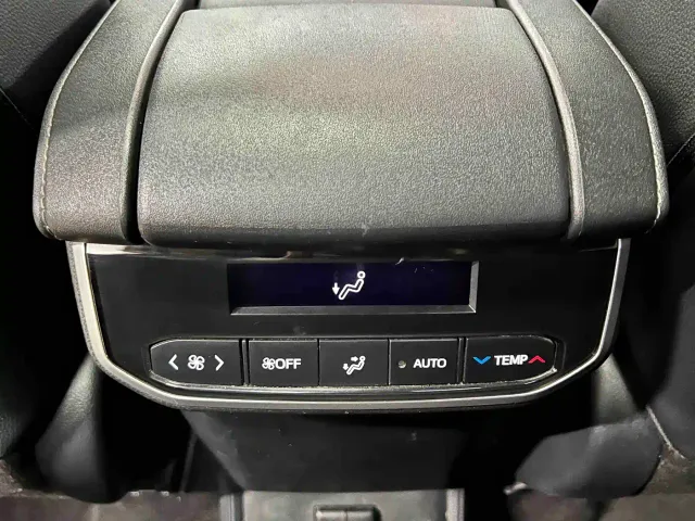 Toyota Highlander — Фото автомобиля 17