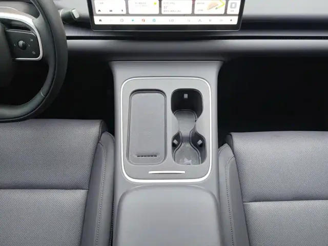 Leapmotor C10 — Фото автомобиля 16