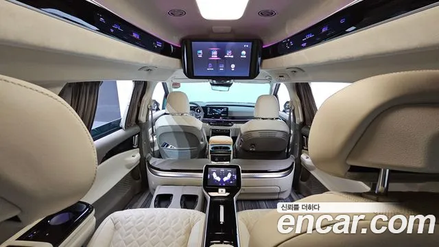 Kia Canival Новый Carnival 4 поколение Бензин 4 места Hi-Limousine — Фото автомобиля 17