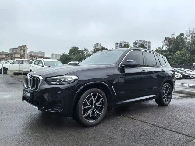 Фотография автомобиля — BMW X3